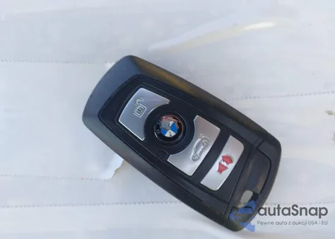 2017 BMW X3 xDrive28I z USA, uszkodzony, nr VIN 5UXWX9C31H0T21927